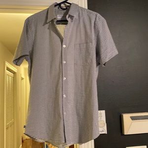 Mizzen + Main dress shirt. Large trim fit